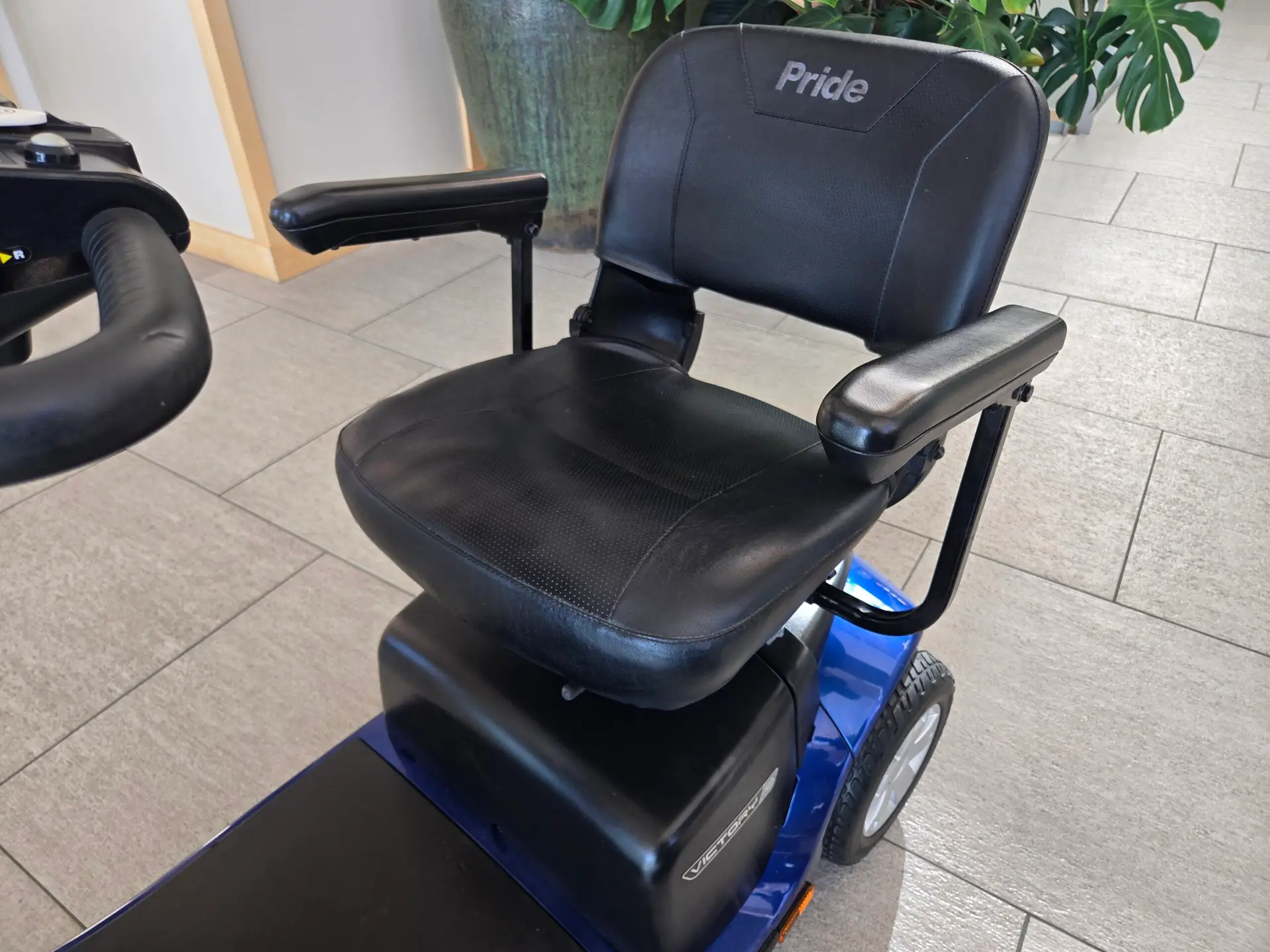 Pride Victory 10 - 400 lb Capacity - Image 6
